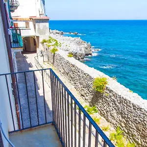 Ai Candelori Guest house Cefalu